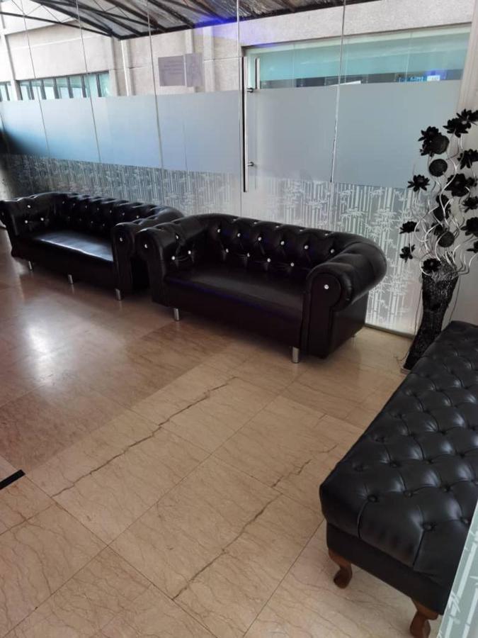 New Town Hotel Usj Sentral Subang Jaya Esterno foto