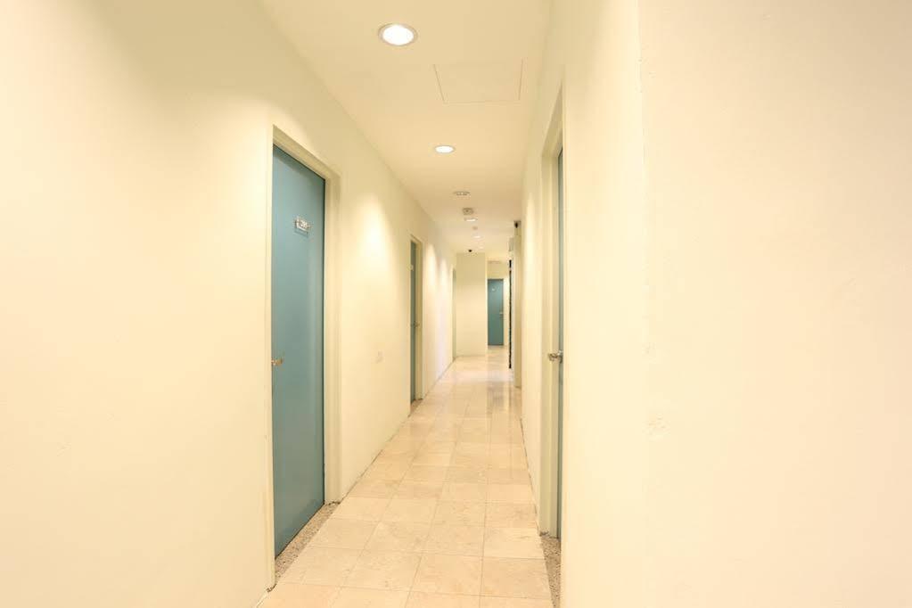 New Town Hotel Usj Sentral Subang Jaya Esterno foto