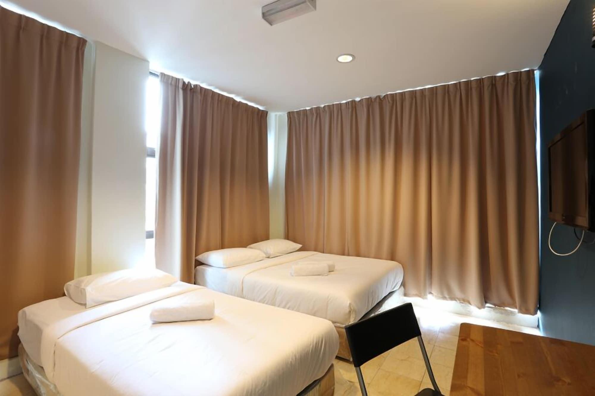 New Town Hotel Usj Sentral Subang Jaya Esterno foto