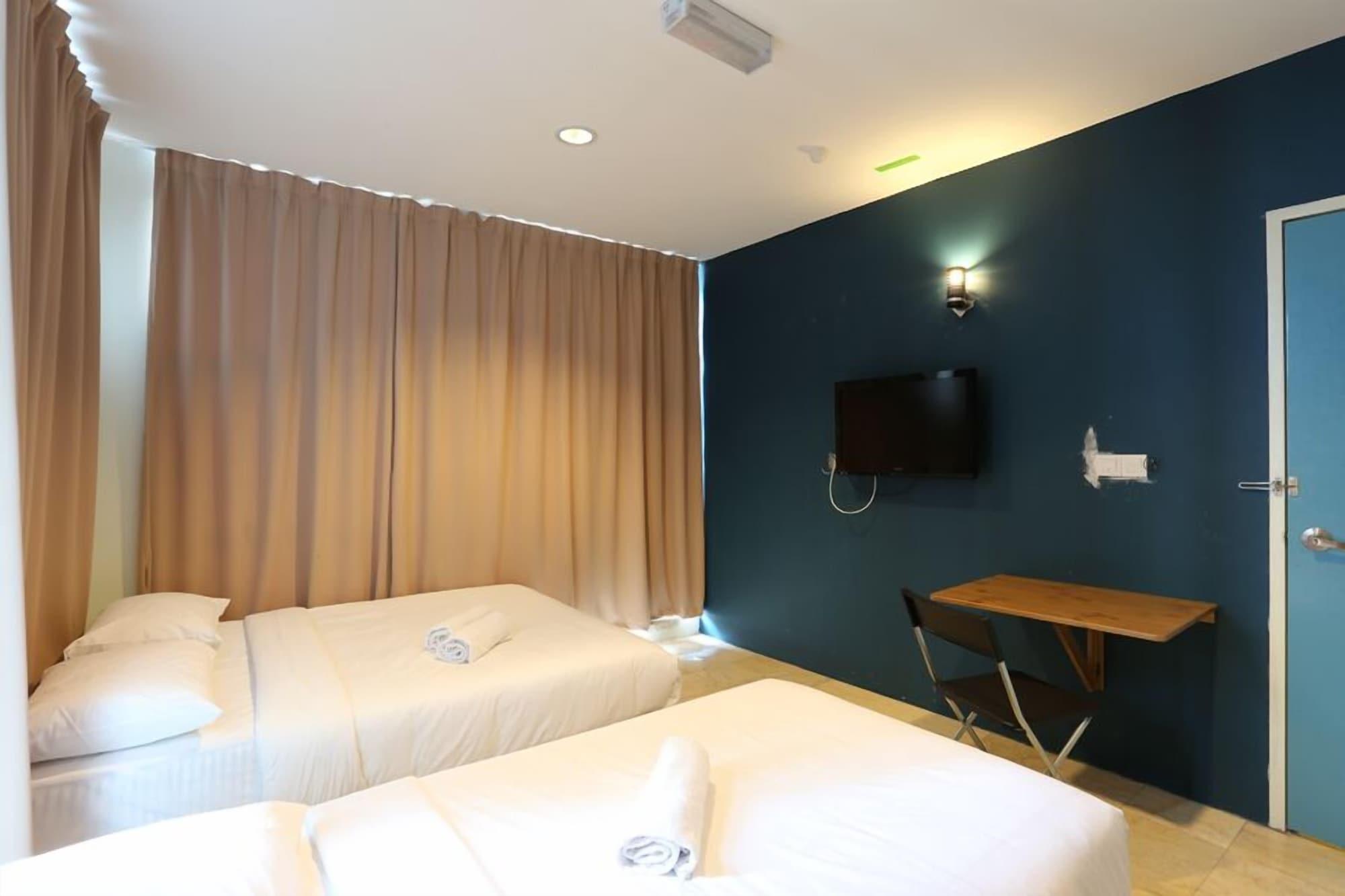 New Town Hotel Usj Sentral Subang Jaya Esterno foto