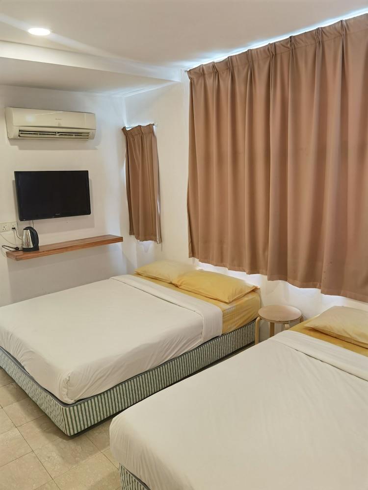 New Town Hotel Usj Sentral Subang Jaya Esterno foto