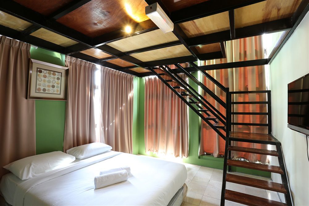 New Town Hotel Usj Sentral Subang Jaya Esterno foto